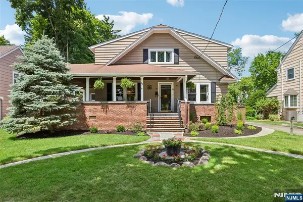 29 Fairlawn Street, Ho-Ho-Kus, NJ 07423