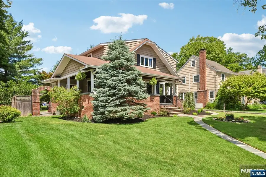 29 Fairlawn Street, Ho Ho Kus, NJ 07423 - #2