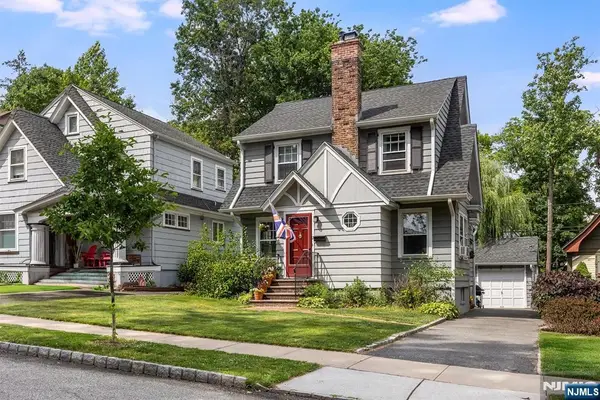 17 Madison Street, Glen Ridge, NJ 07028