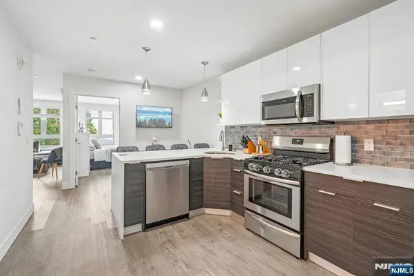 62 69th Street 209, Guttenberg, NJ 07093