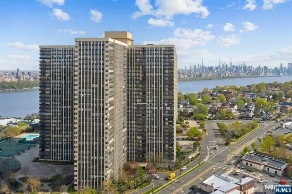200 Winston Drive 2120, Cliffside Park, NJ 07010