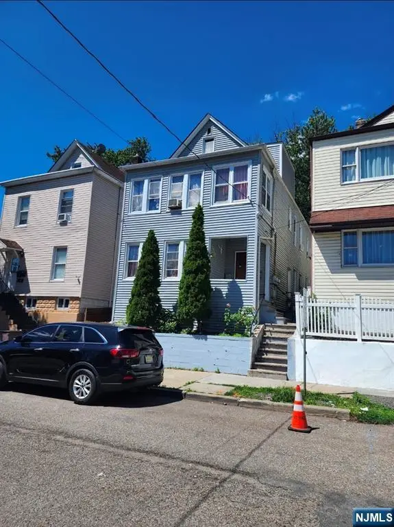 85 Tulip Street, Passaic, NJ 07055