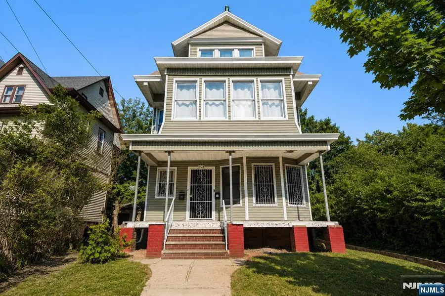 908-910 S 16th Street, Newark, NJ 07108 - #2