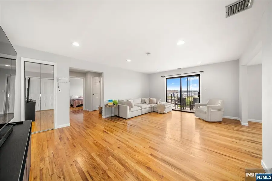 6605 Granton Avenue 3A, North Bergen, NJ 07047 - #2