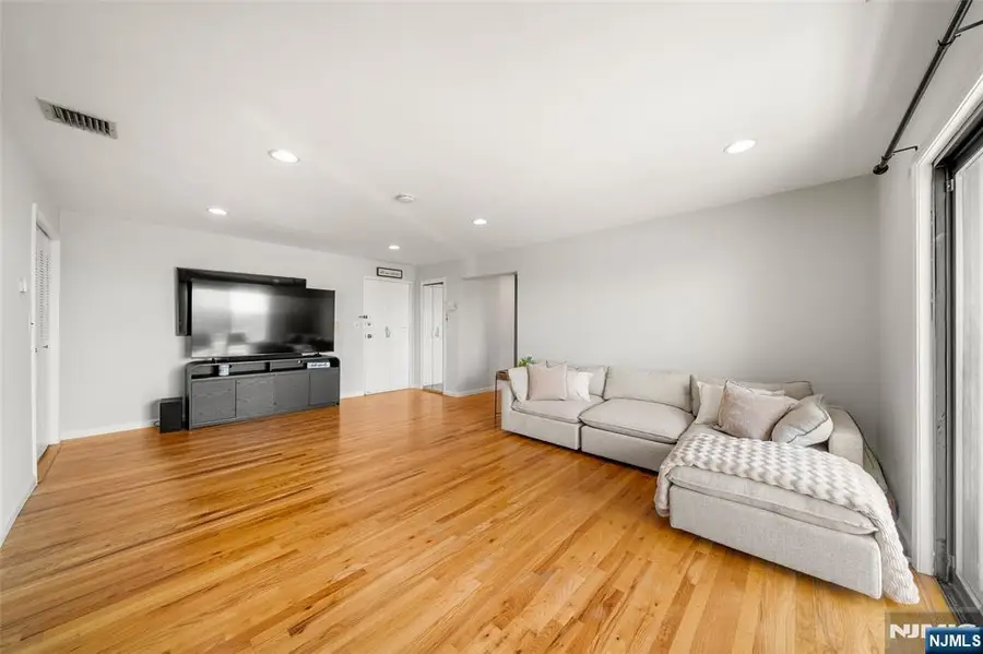 6605 Granton Avenue 3A, North Bergen, NJ 07047 - #3