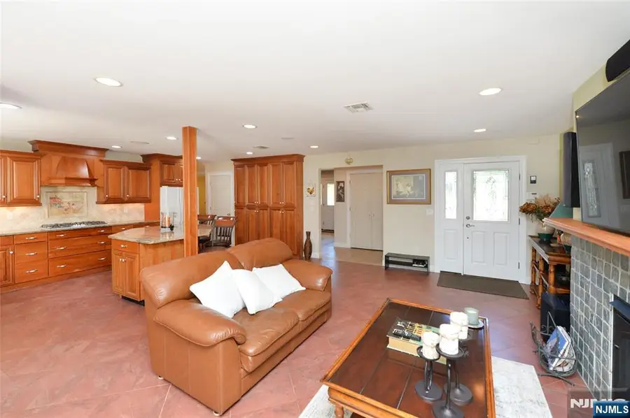 513 Boulevard, New Milford, NJ 07646 - #2