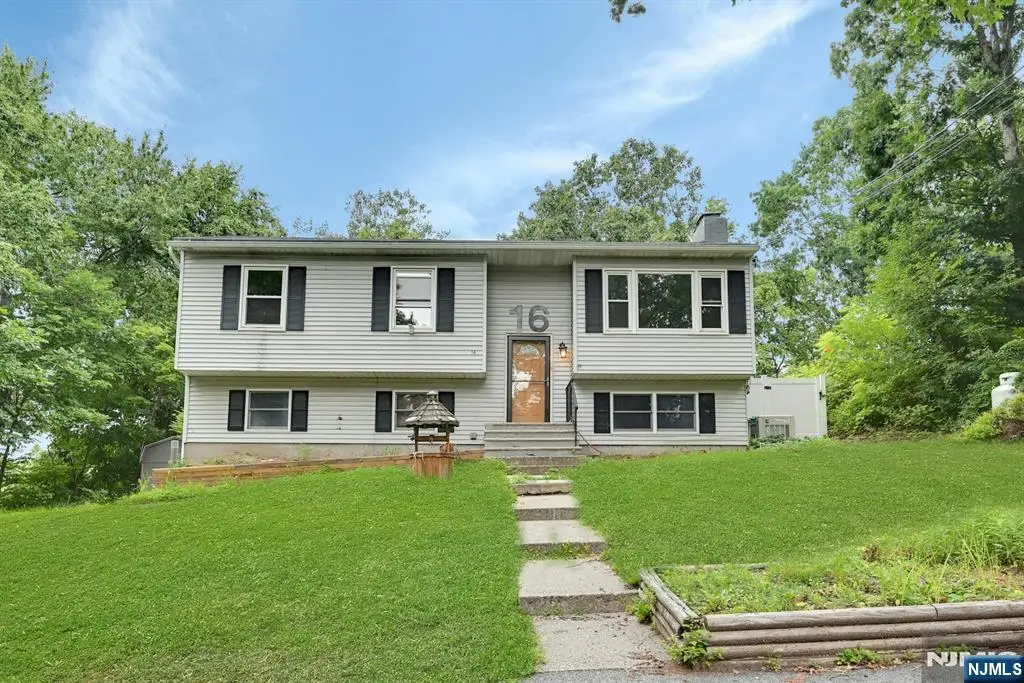16 Essex Road, Wantage, NJ 07461 - #1