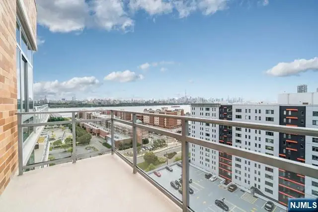 1807 Hudson Park, Edgewater, NJ 07020 - #2