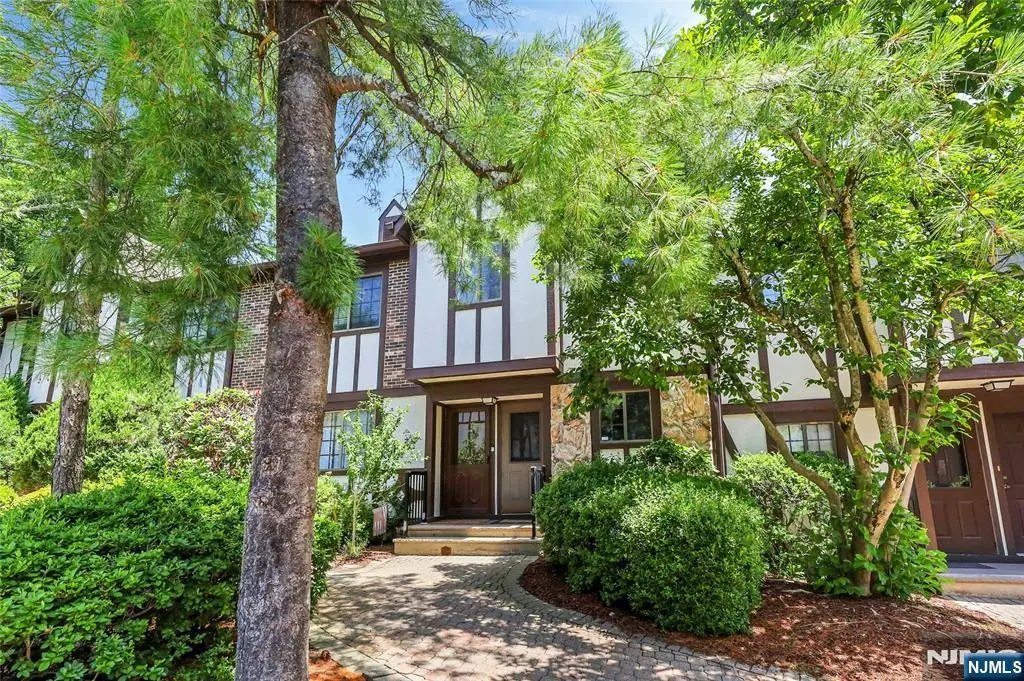 203 Mark Twain Way, Mahwah, NJ 07430 - #1