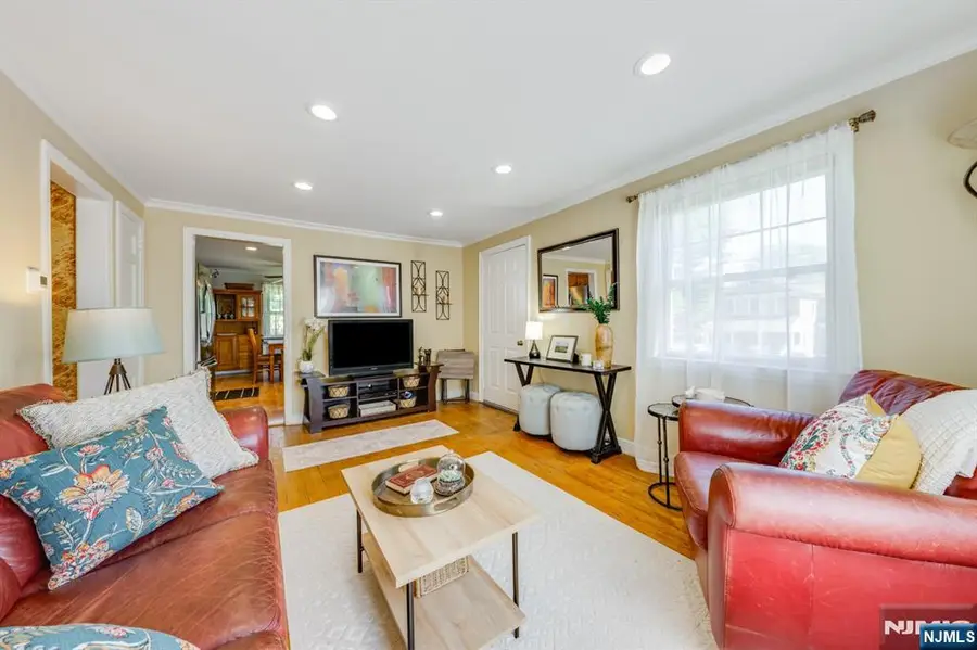 719 Godwin Avenue, Midland Park, NJ 07432 - #2