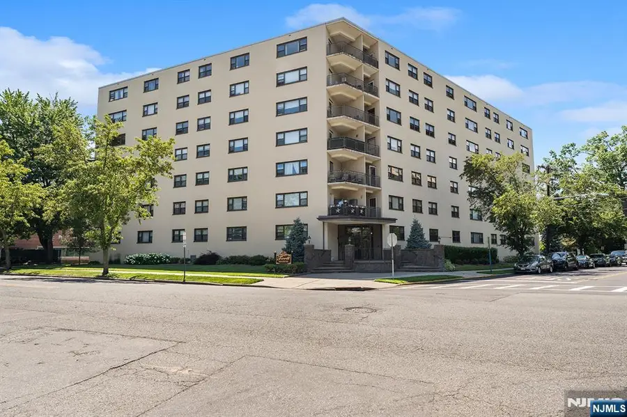 25 Grand Avenue 5D, Hackensack, NJ 07601 - #2