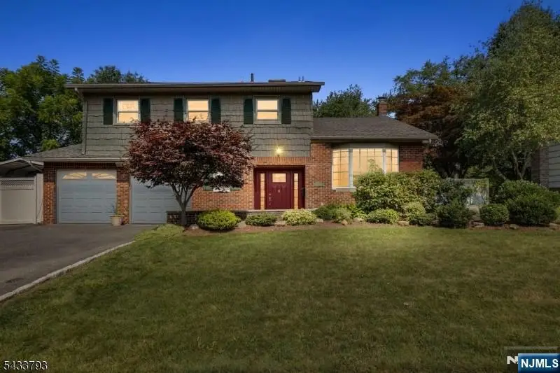 6 Davenport Avenue, Roseland, NJ 07068 - #1