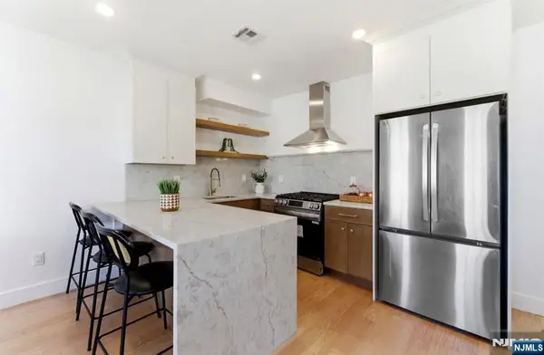 113.5 Oak Street 2, Jersey City, NJ 07304