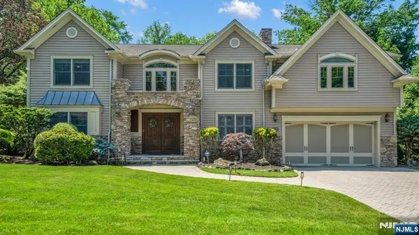 26 Devonshire Road, Cresskill, NJ 07626