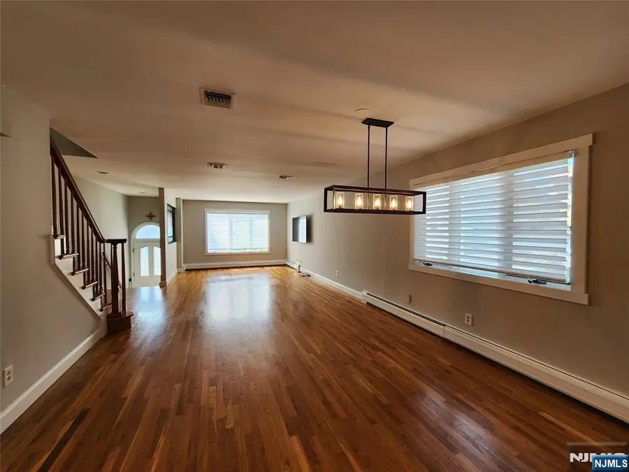 2425 1st Street, Fort Lee, NJ 07024 - #2