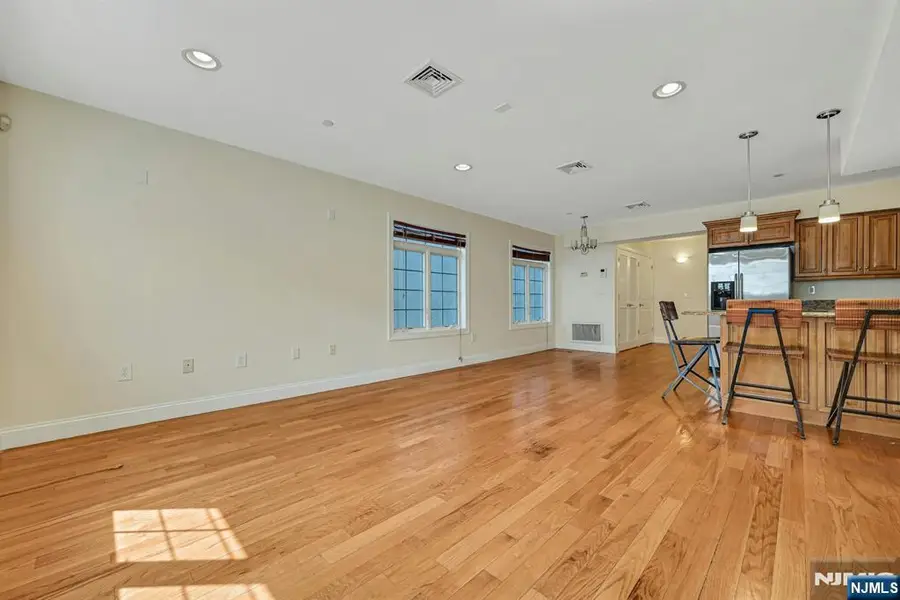 124 68th Street 206, Guttenberg, NJ 07093 - #3