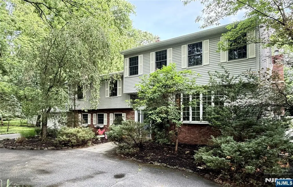 28 Sunrise Drive, Montvale, NJ 07645 - #1