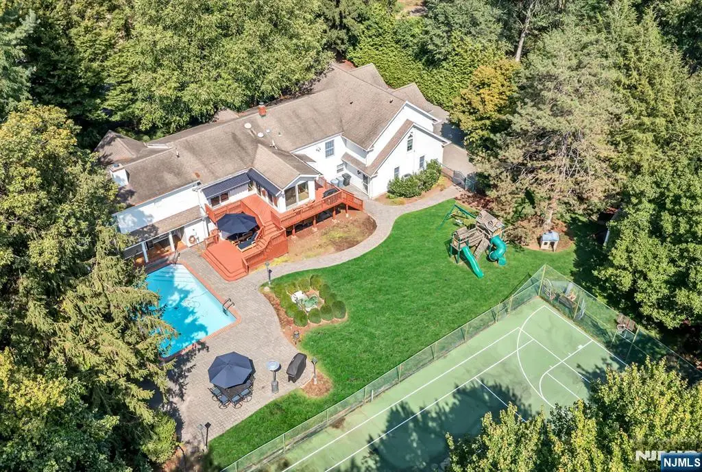 24 Vanderbeck Lane, Mahwah, NJ 07430 - #1