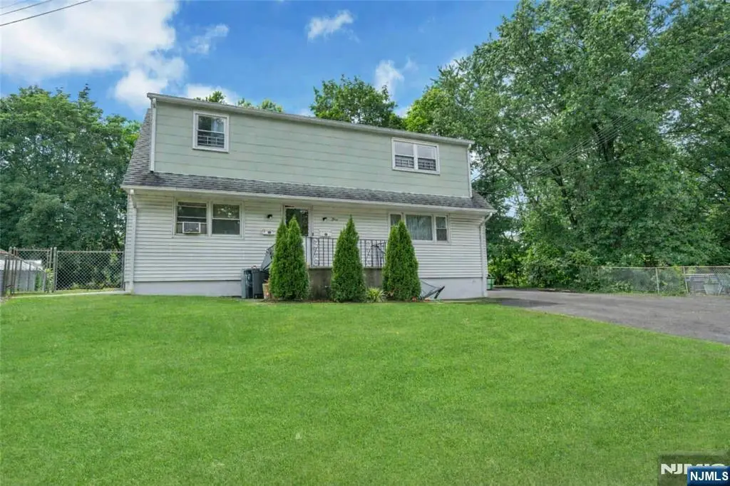 4 Royal Avenue, Hawthorne, NJ 07506 - #1