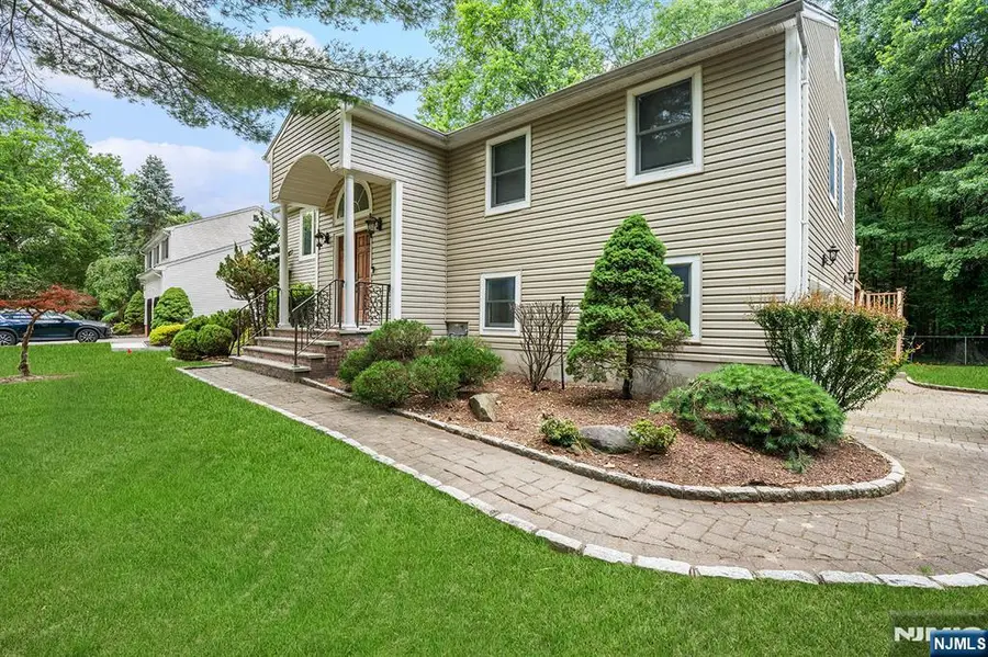 21 Kennedy Circle, Closter, NJ 07624 - #2