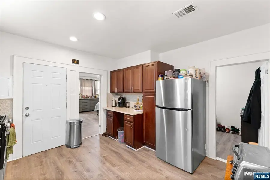 92 S Devine Street, Newark, NJ 07106 - #3