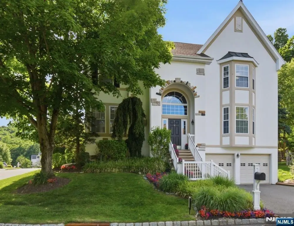 1 Rock Ledge, Oakland, NJ 07436 - #1