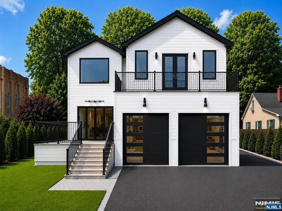 112 Old Tappan Road, Old Tappan, NJ 07675 - #2