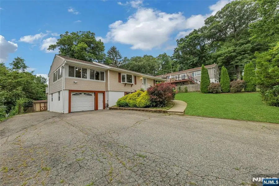 406 High Crest Drive, West Milford, NJ 07480 - #2