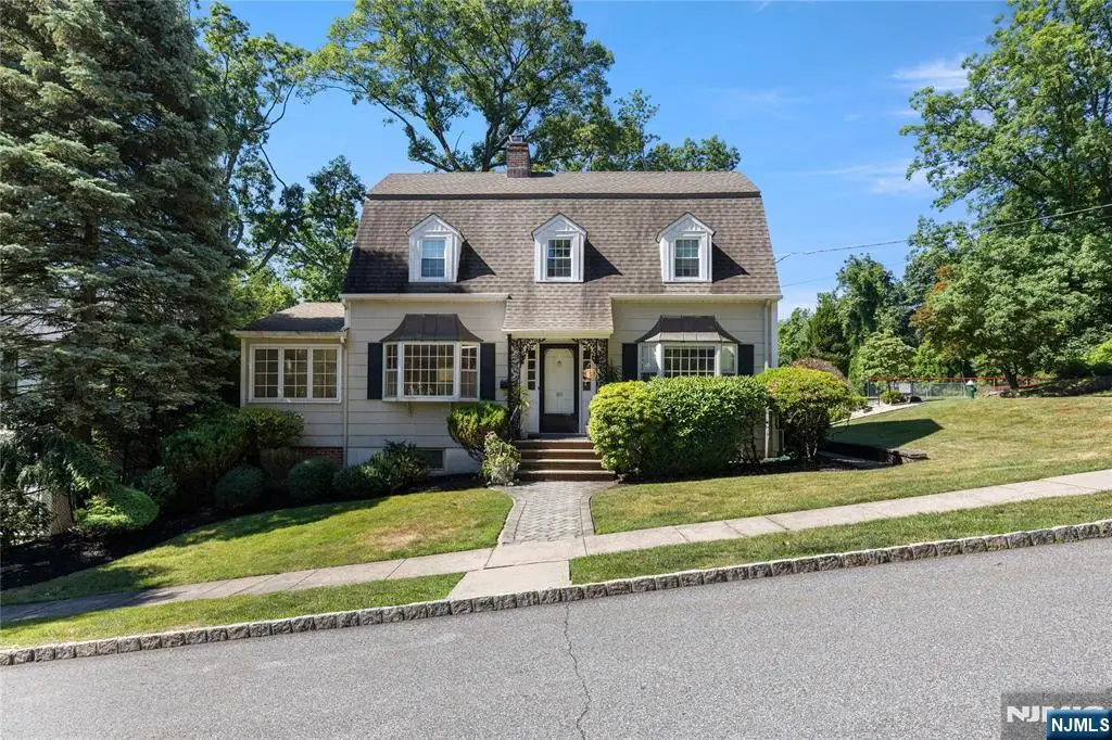 53 Howard Street, Verona, NJ 07044 - #1