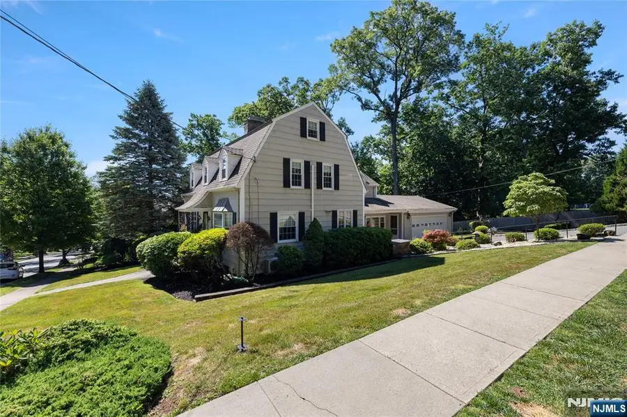 53 Howard Street, Verona, NJ 07044 - #3