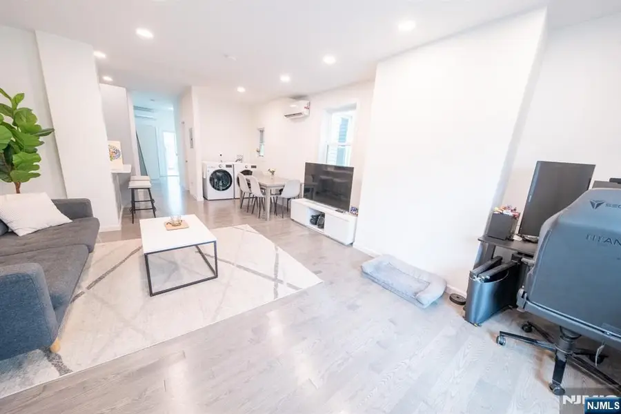 136 North Street, Jersey City, NJ 07307 - #3