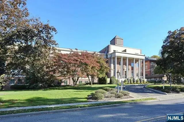 27 W Clinton Avenue 1E, Tenafly, NJ 07670 - #2