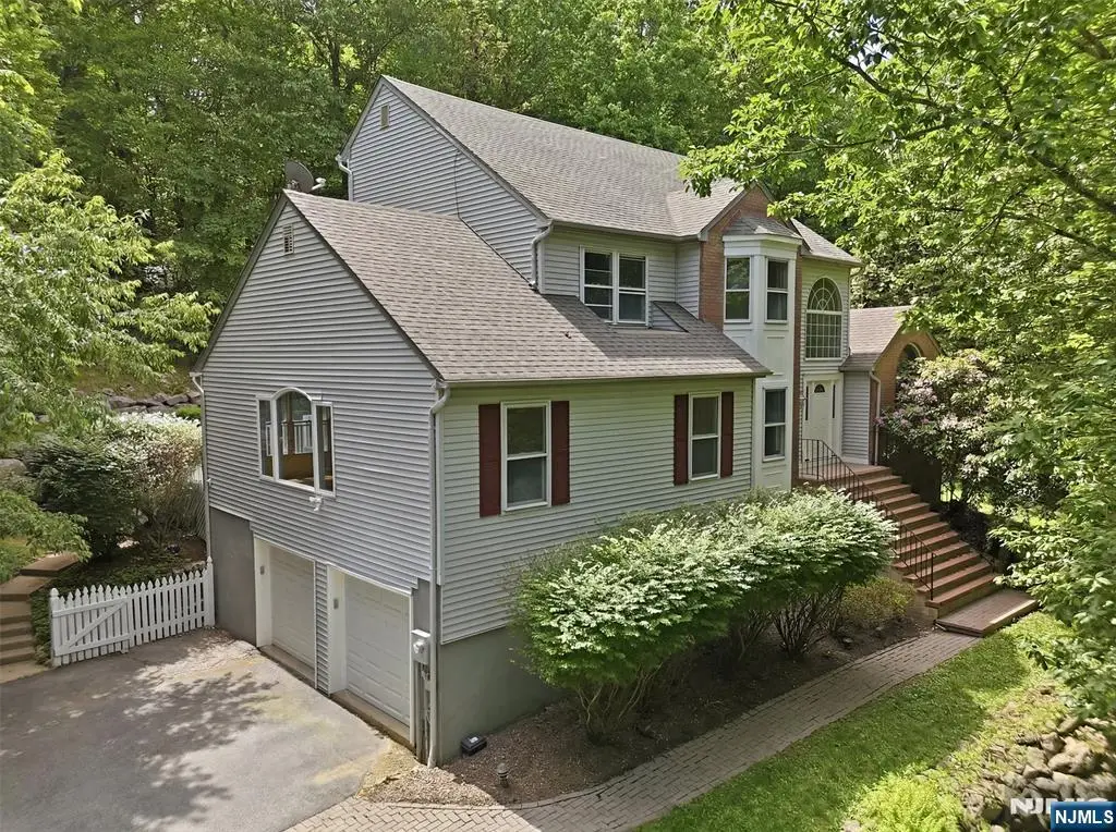 20 Indian Run Road, Washington, NJ 07853 - #1