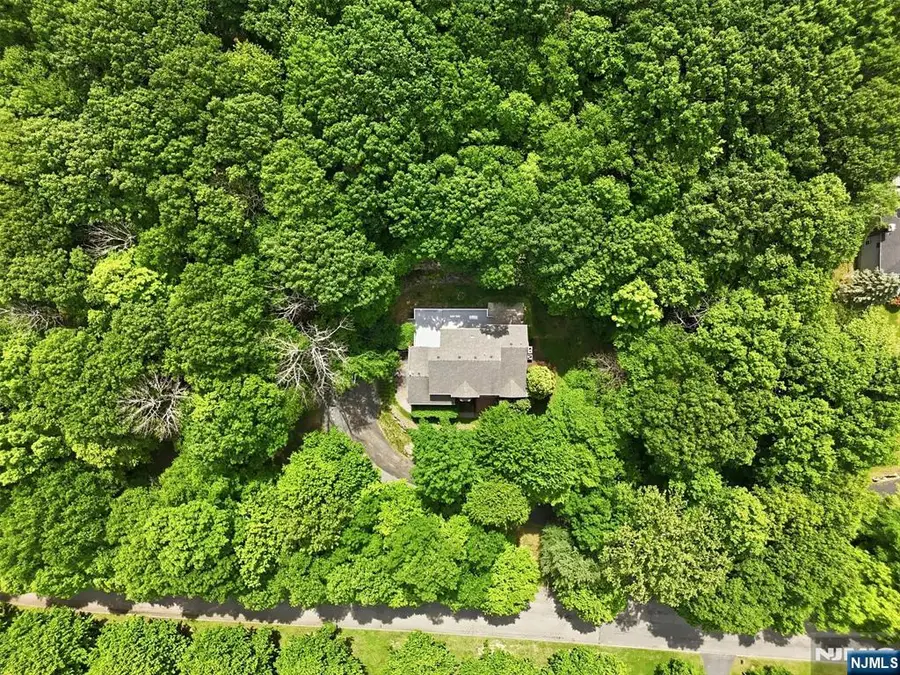 20 Indian Run Road, Washington, NJ 07853 - #2