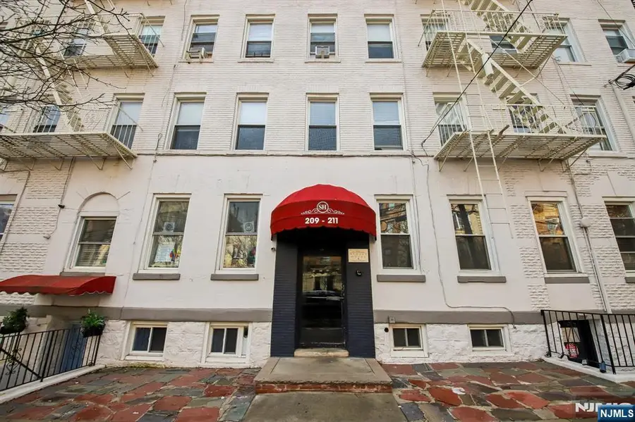 209-211 48th Street D3/403, Union City, NJ 07087 - #2
