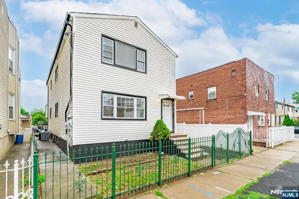 284 2nd Avenue, Newark, NJ 07107 - #1