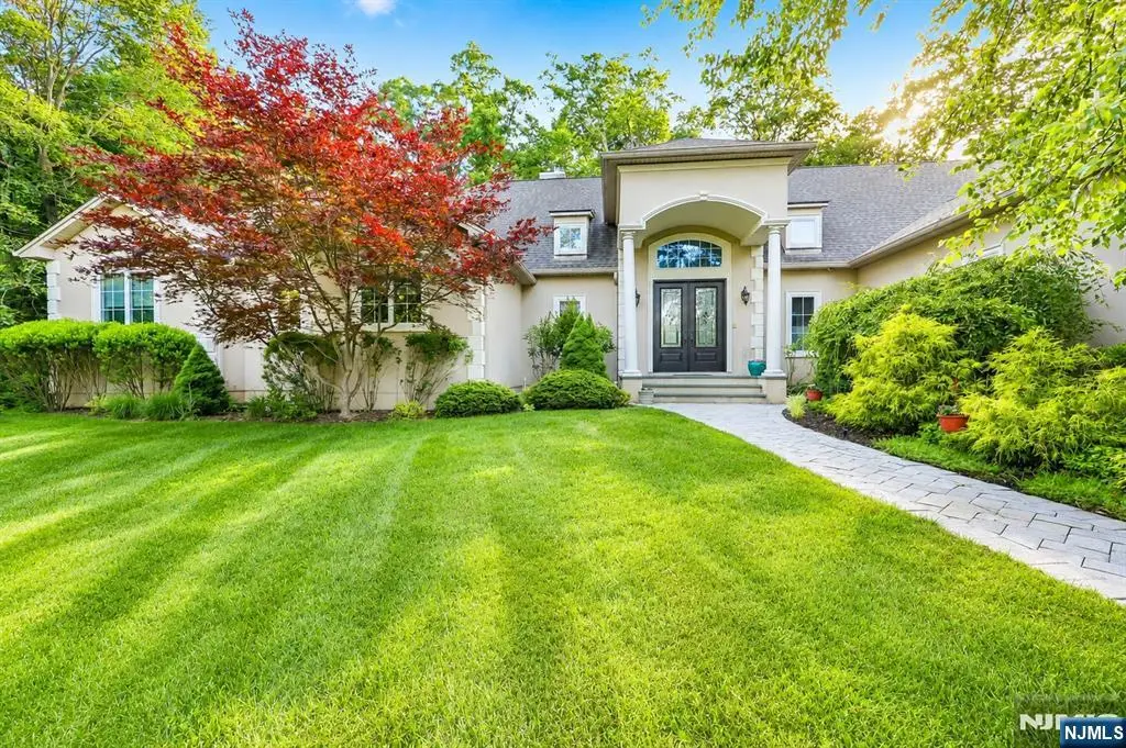 41 Wildwood Road, Saddle River, NJ 07458 - #1