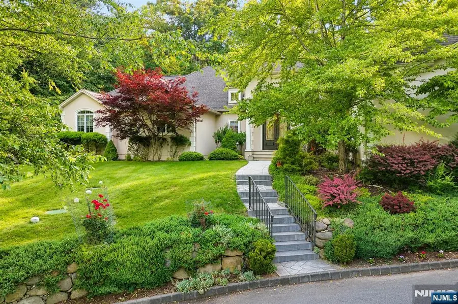 41 Wildwood Road, Saddle River, NJ 07458 - #2
