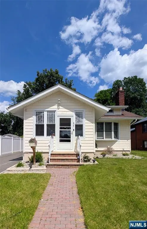 421 Lincoln Avenue, Pompton Lakes, NJ 07442