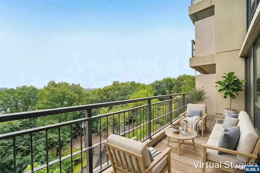 4 Horizon Road # G18, Fort Lee, NJ 07024 - #1