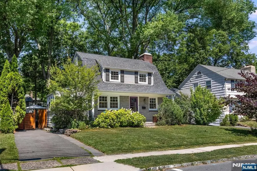 20 College Avenue, Montclair, NJ 07043 - #2