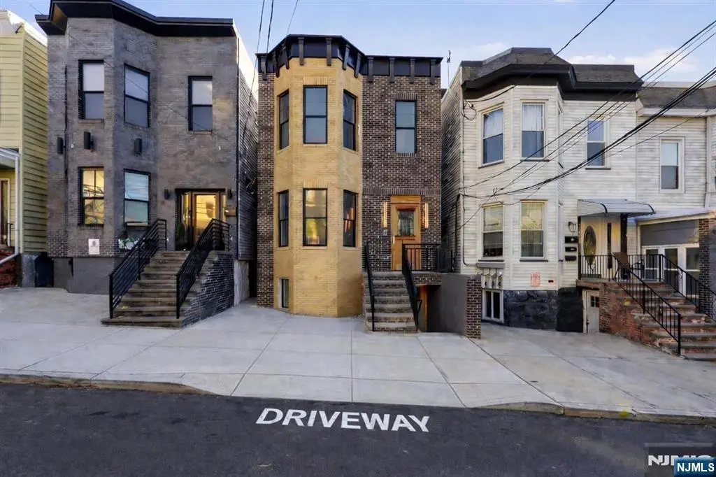 821 18th Street, Union City, NJ 07087 - #1