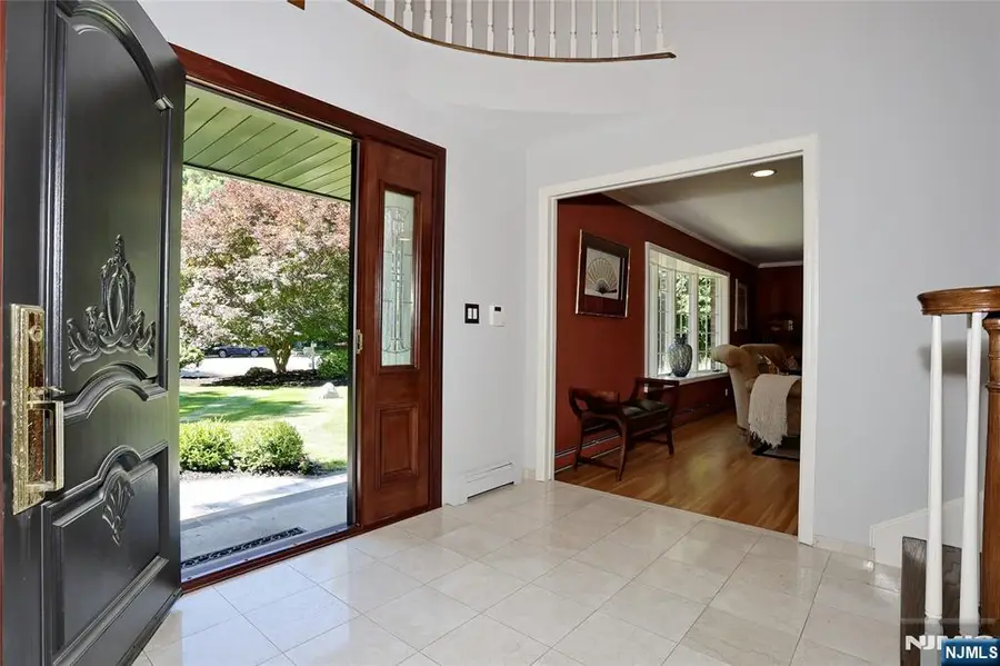 252 Bayberry Lane, Franklin Lakes, NJ 07417 - #2