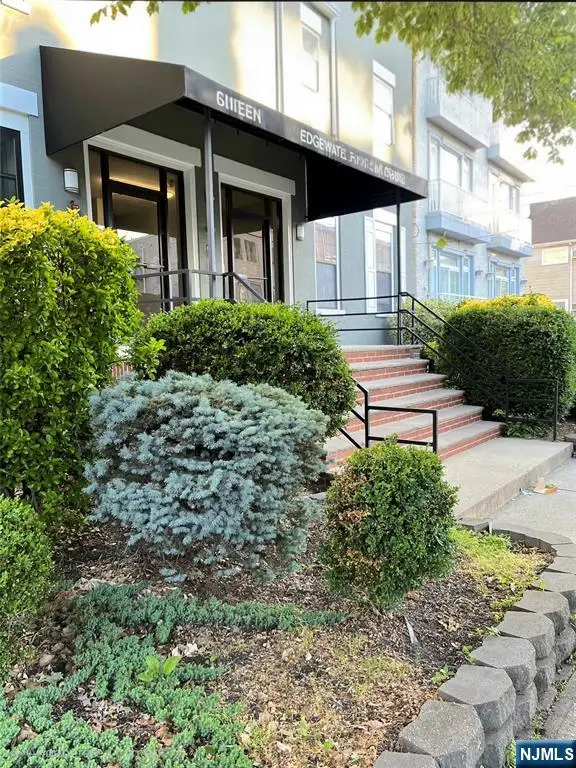 66-68 Edgewater Place A2, Edgewater, NJ 07020 - #3