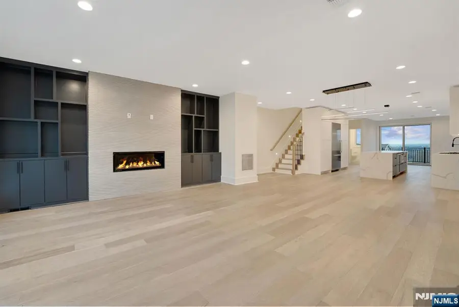 529 5th Street B, Palisades Park, NJ 07650 - #2