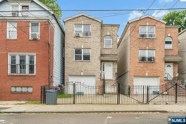 285 6th Street, Newark, NJ 07103