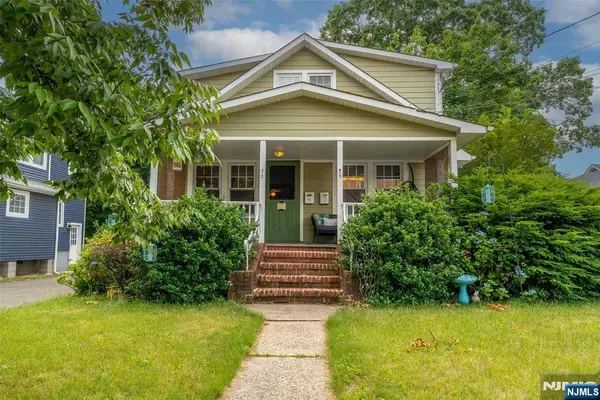 72 Minerva Avenue, Hawthorne, NJ 07506