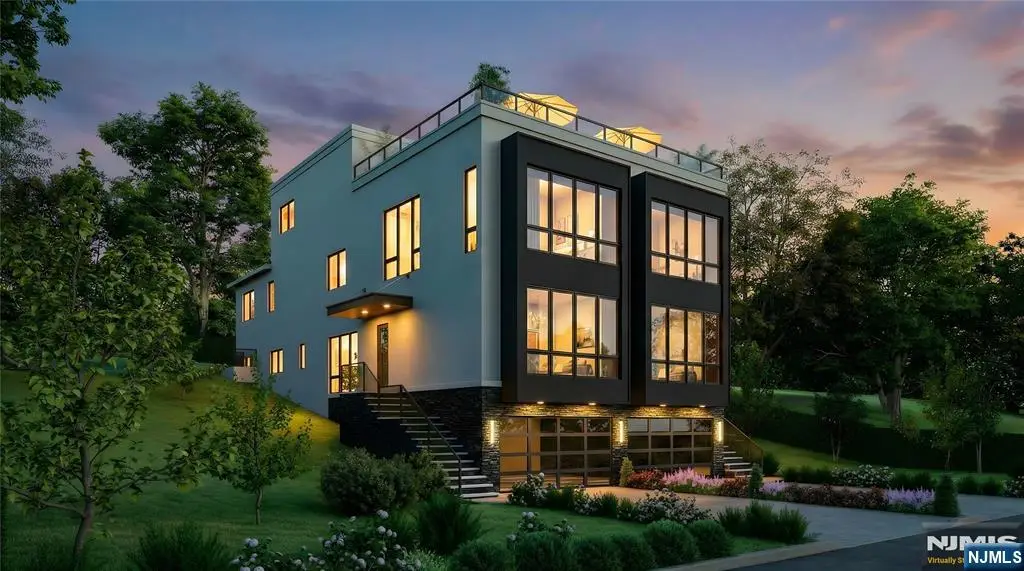 392 Undercliff Avenue 1, Edgewater, NJ 07020 - #1