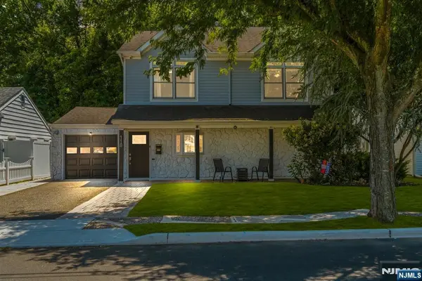 118 Howard Avenue, Rochelle Park, NJ 07662