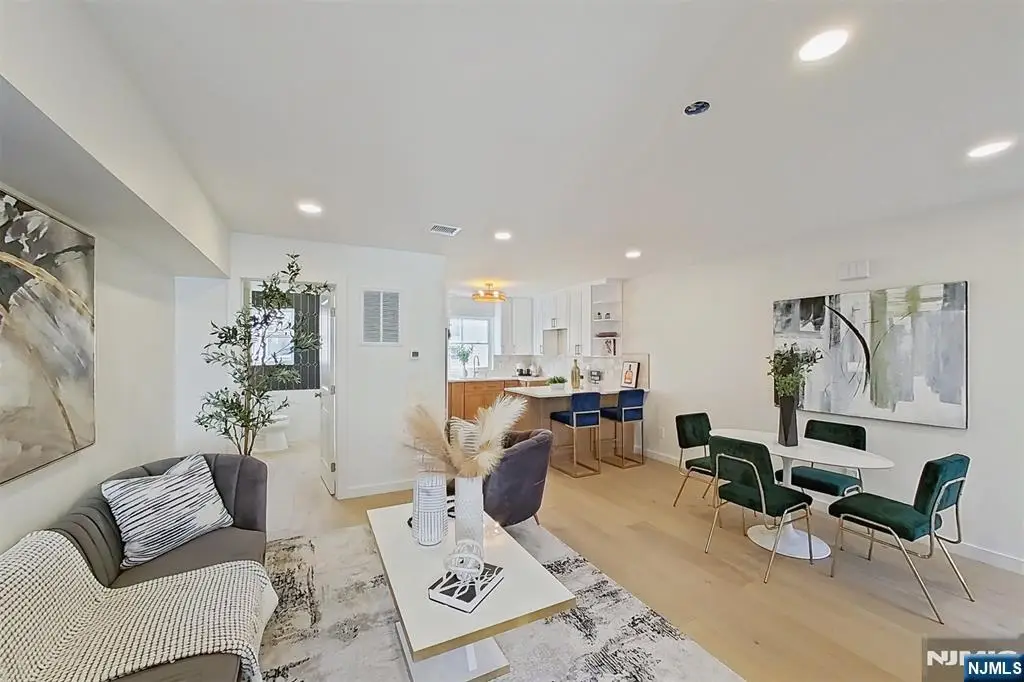 413 Paulison Avenue 2, Passaic, NJ 07055 - #1